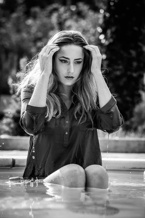 Mariella - Der Pool